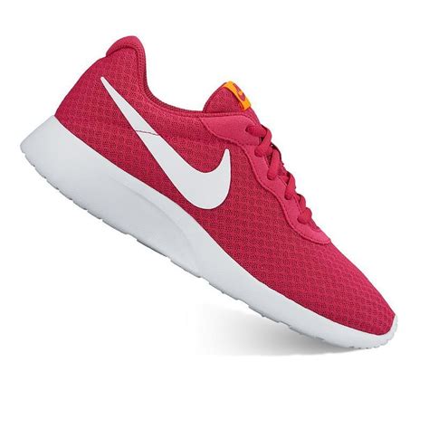 nike women's tanjun athletics sneakers.